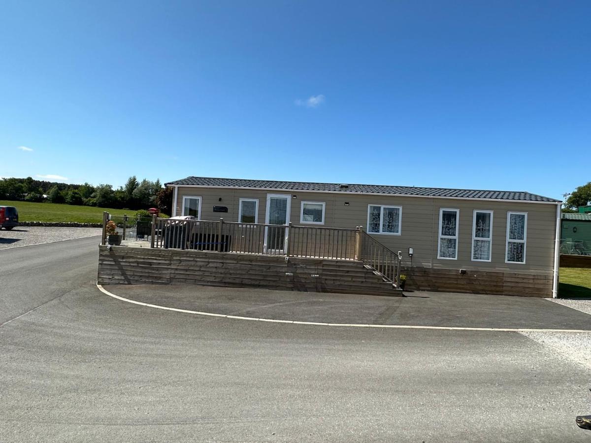 Luxury District Lodge-sleeps 4 Apartment Cockermouth