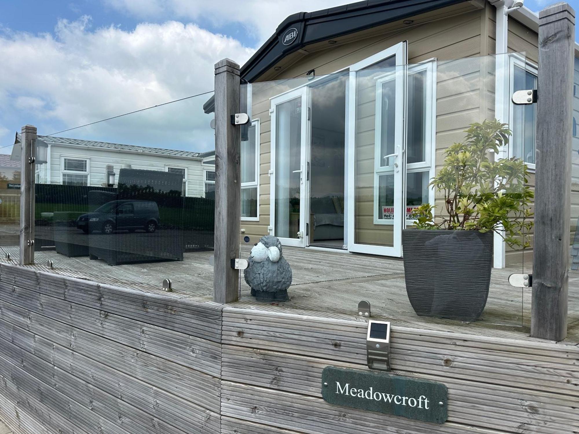 Luxury District Lodge-sleeps 4 *