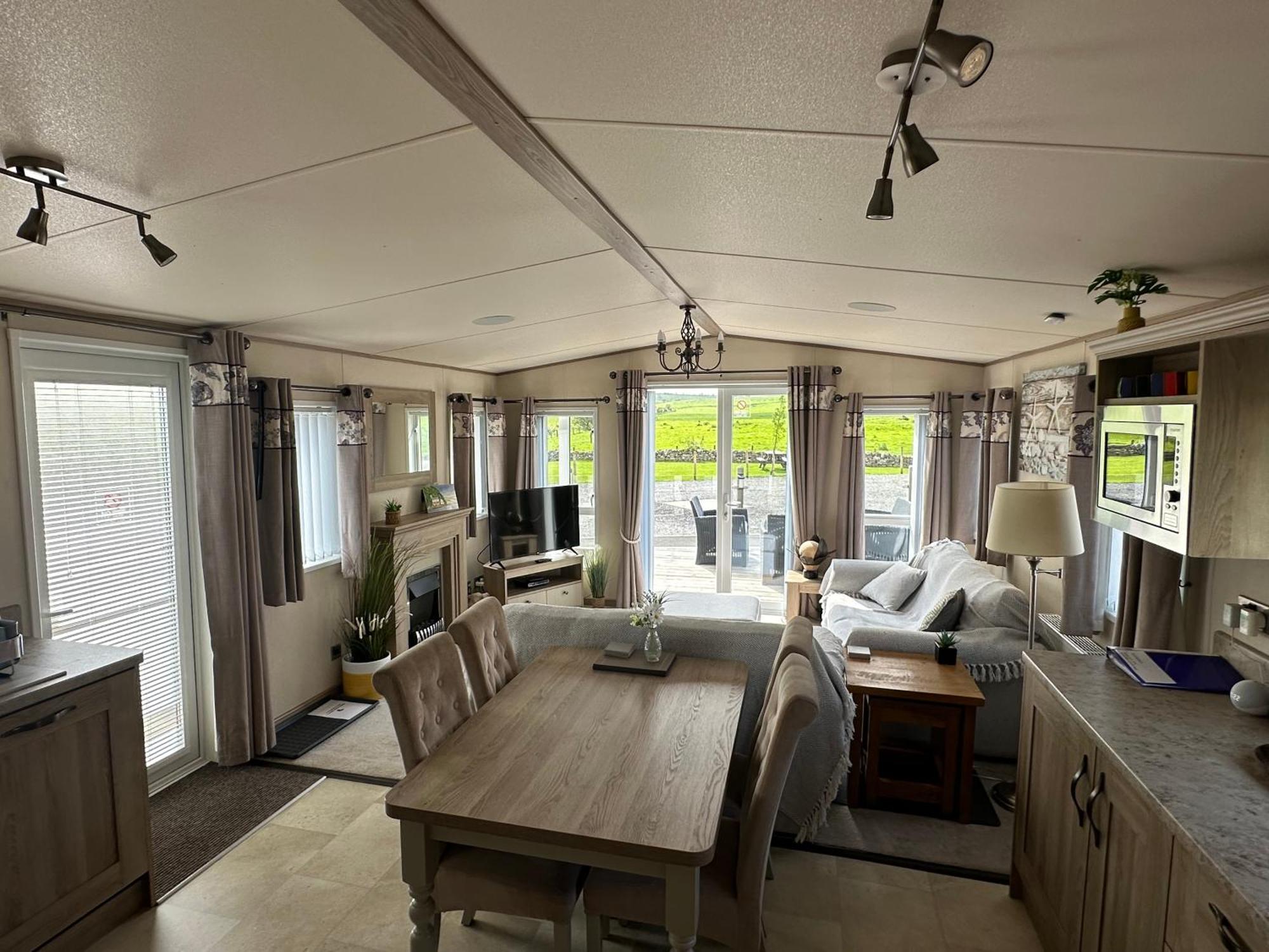 Apartment Luxury District Lodge-sleeps 4 *
