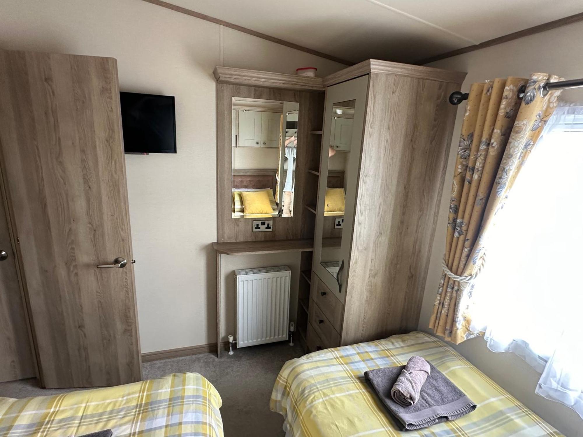 Luxury District Lodge-sleeps 4